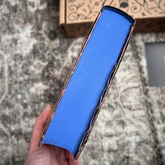 Fairyloot Graceless Heart by Isabel Ibanez - Picture 4 of 9